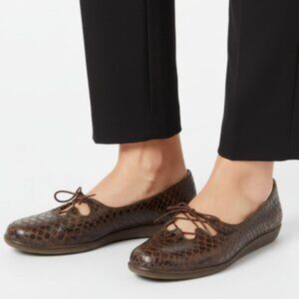 Salvatore Ferragamo Brown Textured Reptile Croc Print Leather Slip On Shoes 6